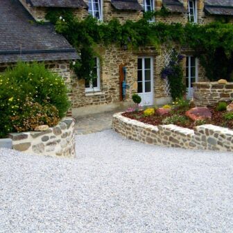 The Pros and Cons of Gravel Driveways